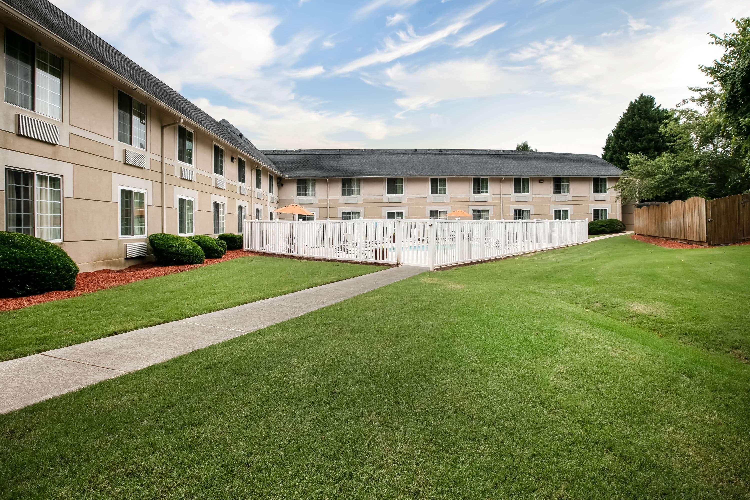 Baymont Inn&Suites Braselton Exterior foto