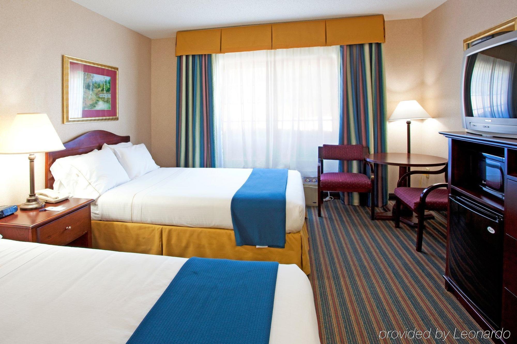 Baymont Inn&Suites Braselton Quarto foto
